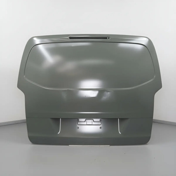Tampa Traseira Mercedes Vito 109 W447 2014 A 2024 Detalhes