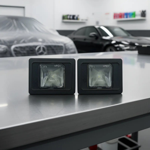Luz Placa Traseira Led Mercedes Gla200 2013 A 2020