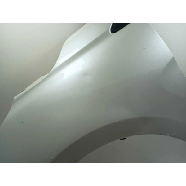 Pára-lamas  Yaris 2018/22 S/ Furo Pisca L Esq Com Detalhe