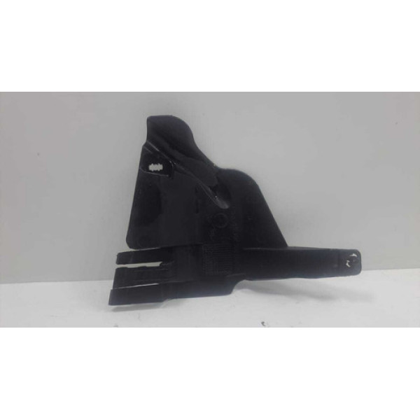 Moldura Defletor Esquerdo  Renault Megane Sd Dyn 1.6 2006
