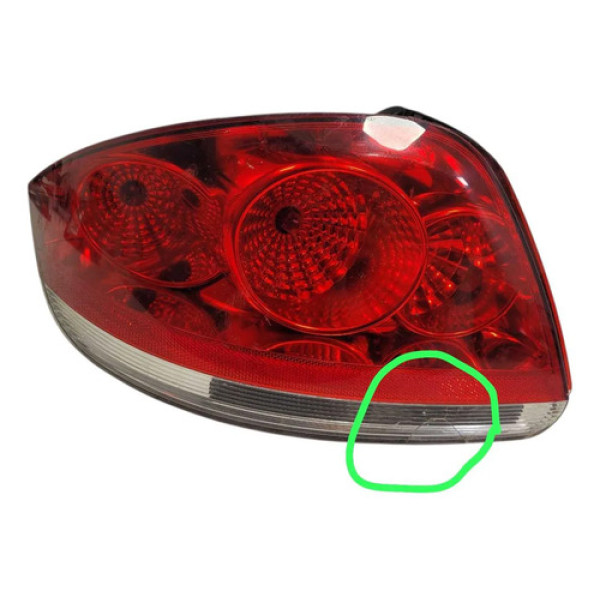 Lanterna Traseira Esquerda Fiat Linea 2012 C Detalhe Esquerdo/motorista Vermelho