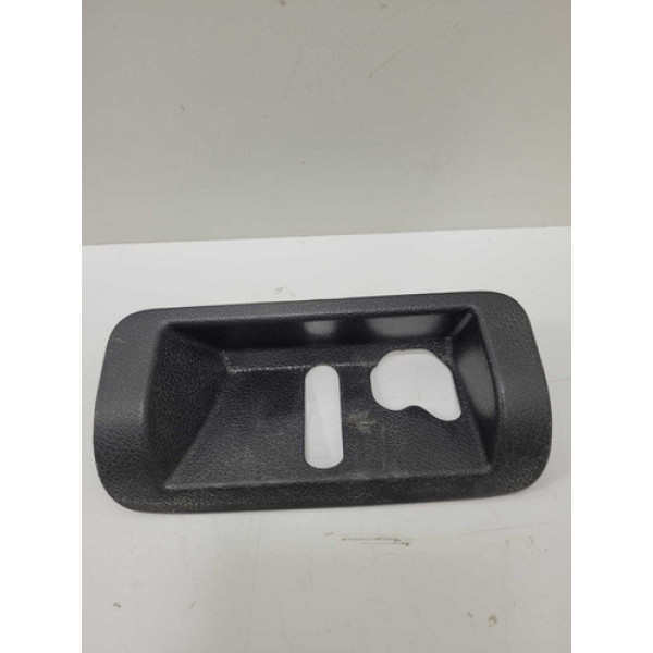 Moldura Batente Tampa Porta Mala Renault Kwid 1.0 Zen 2019 Preto