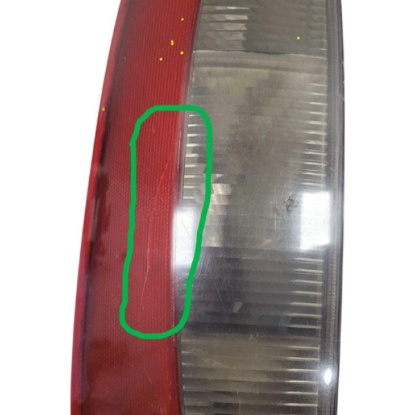 Lanterna Traseira Esquerda Corsa  Max Hatch 2003/12 Avarias Esquerdo/motorista Vermelho