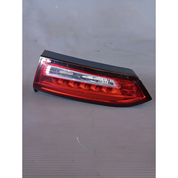 Lanterna Traseira Direita Da Tampa Fiat Cronos 2018 Em Led  Direito/passageiro Vermelho
