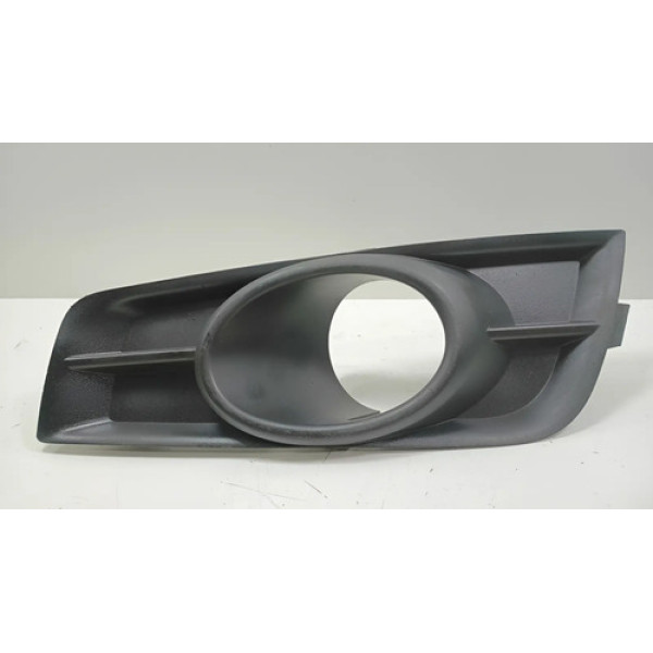 Moldura Farol De Milha Direito Chevrolet Cruze 1.8 2013 Preto Direito
