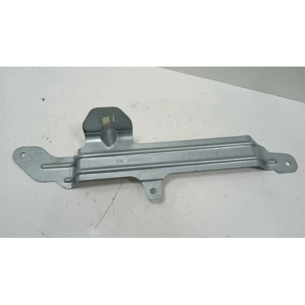 Suporte Forro Porta Traseira Esq Chevrolet Cruze 1.8 2013