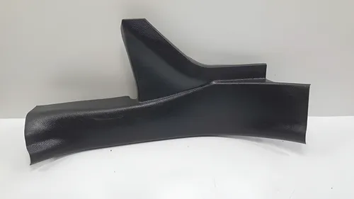Soleira Traseira Esquerda Toyota Corolla Cross 2022 Preto