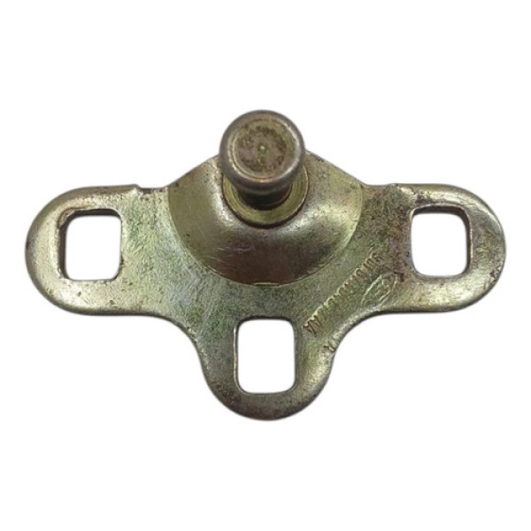 Batente Porta Malas Ford Fiesta 2003/2008 Dourado