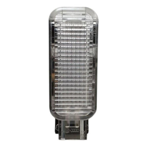 Luz Cortesia Porta Malas Audi Q5 2015