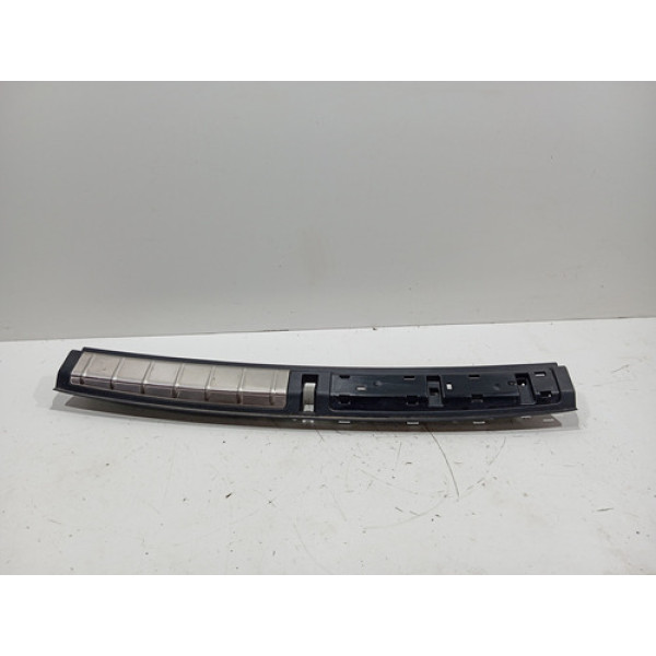 Moldura Tampa Traseira Bmw X1 2017 2022 7413689 M13999