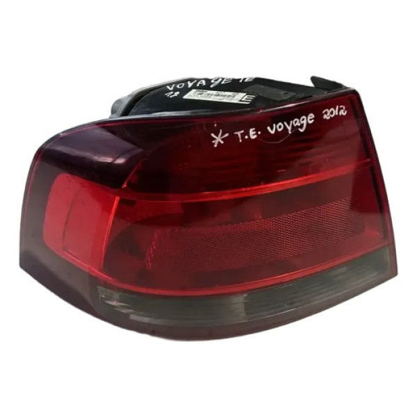 Lanterna Esquerda Volkswagen Voyage 2012 G23m Esquerdo/motorista Vermelho