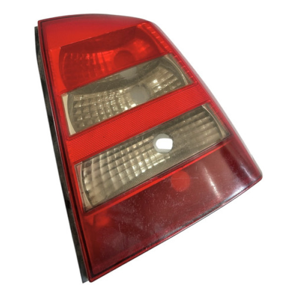 Lanterna Tras. Direito Astra  2005 G8m Direito/passageiro Vermelho