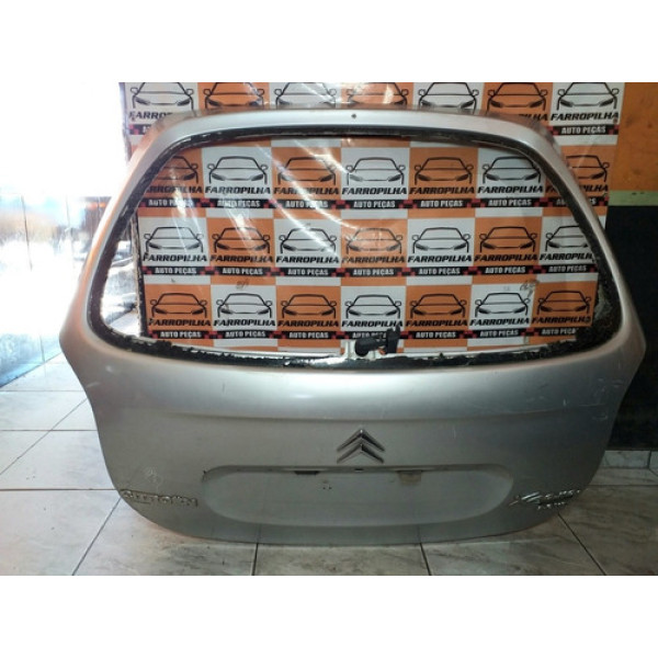 Tampa Traseira Citroen Picasso 01/08 (c/ Detalhes De Uso) Prateado