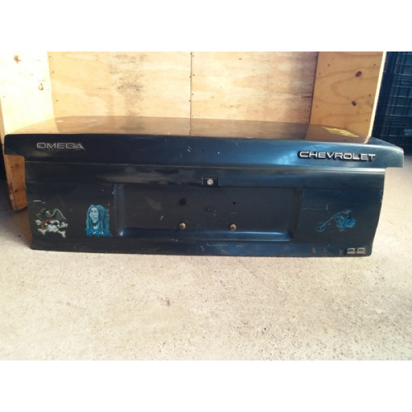 Tampa Traseira Gm Ômega 93/97 C/nf C/detalhe  Cinza