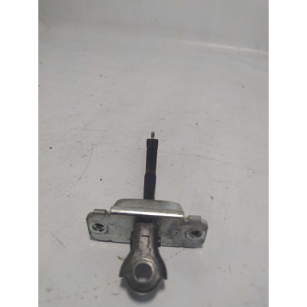 Limitador De Porta Traseira Esquerda Do Hyundai Hb20