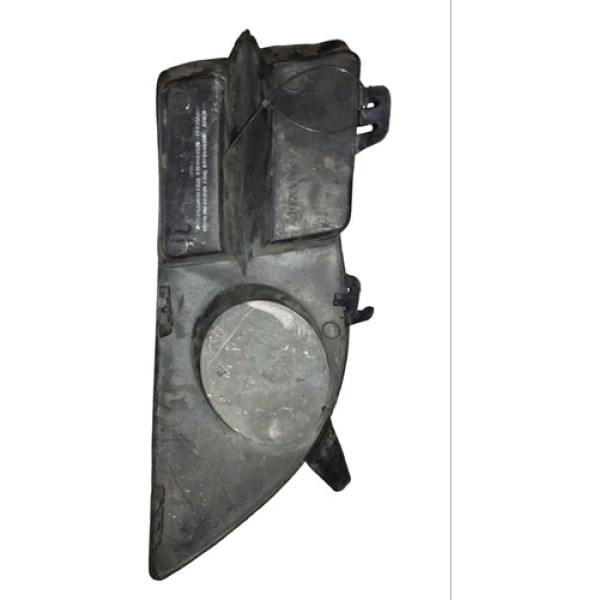 Grade Farol De Milha Direito Renault Clio 2006 A 2012 