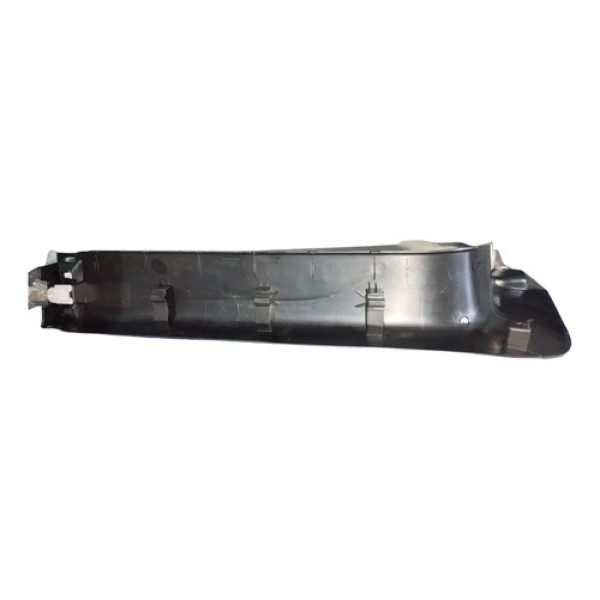 Soleira Porta Dianteira Direita Peugeot 2008 2015 A 2019 