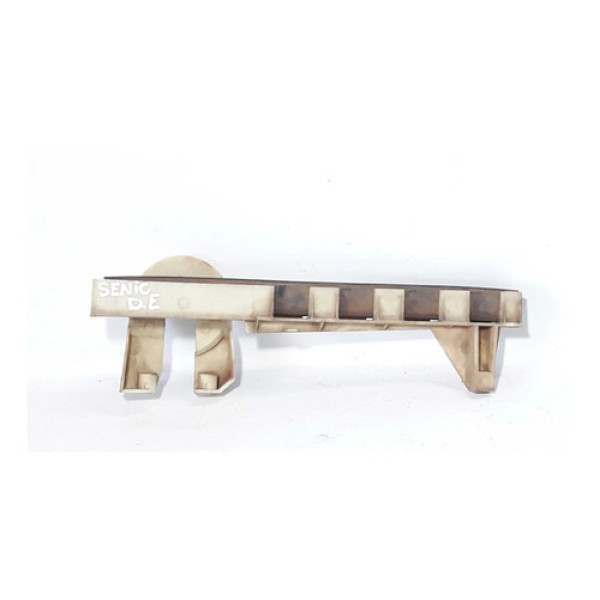 Guia Vidro Dianteiro Esquerdo Scenic 96/99 8200200812  Branco