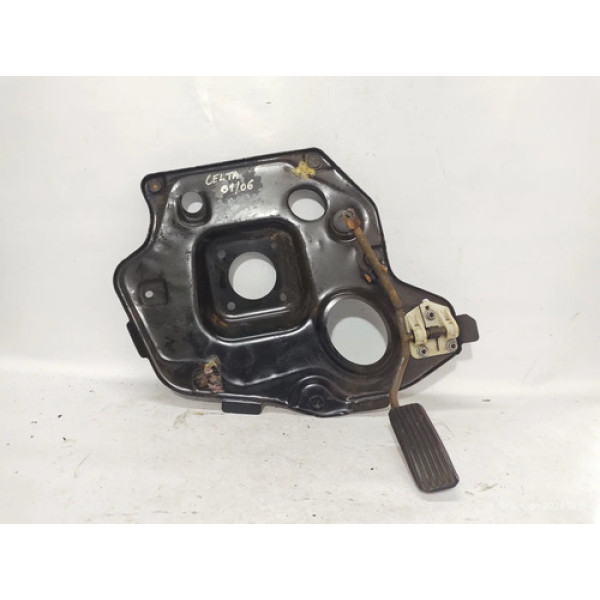 Base Suporte Pedal Acelerador Celta 01 A 06