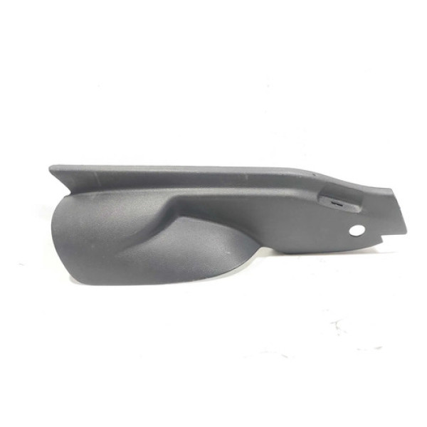 Moldura Lateral Banco Traseiro Direito Voyage G5 5u6867766
