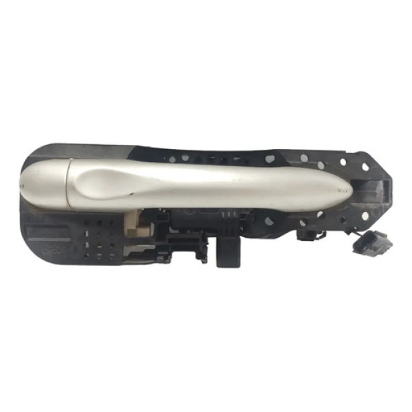 Maçaneta Ext Dianteira Direita Fluence 11 A 15 806060042r Prata Dianteira