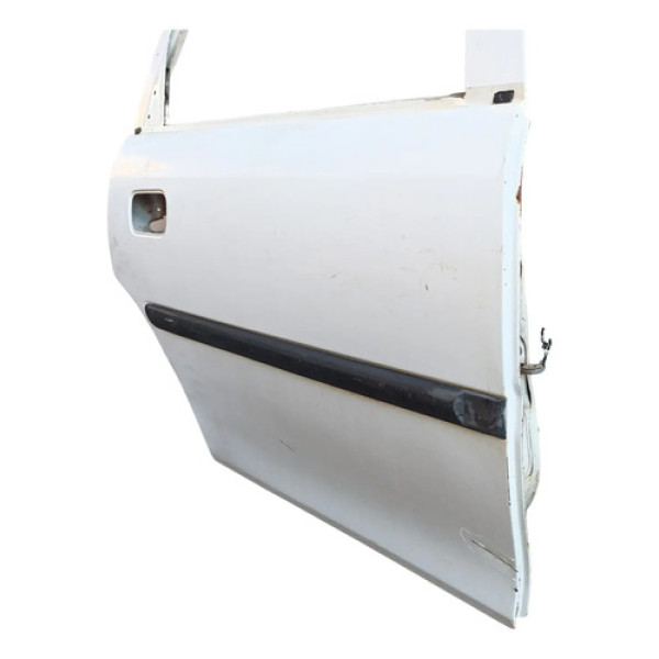 Porta Traseira Direita Chevrolet Vectra 1996 A 2006 Detalhe Traseira Direito Branco