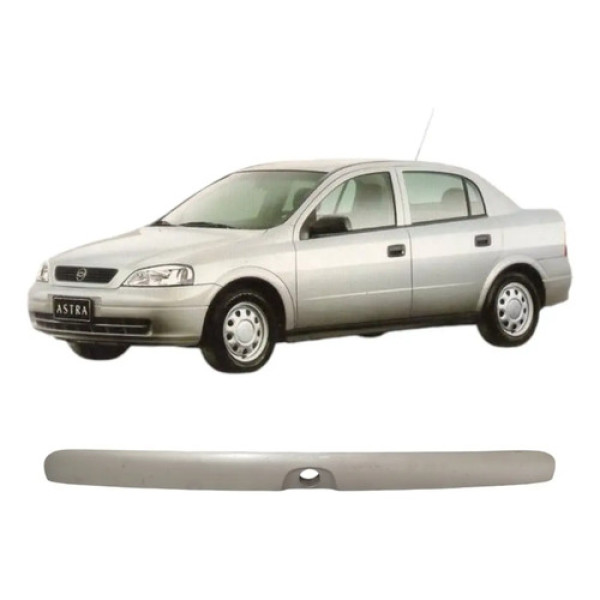 Friso Tampa Traseira Astra Sedan 1999 A 2002 Original Prata