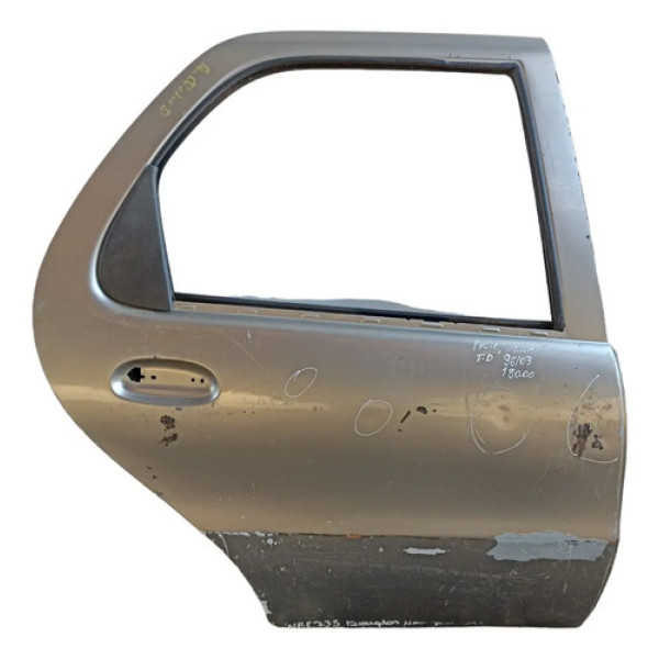 Porta Traseira Direita Fiat Palio Siena 1996 A 2003 Detalhe Traseira Direito Prata