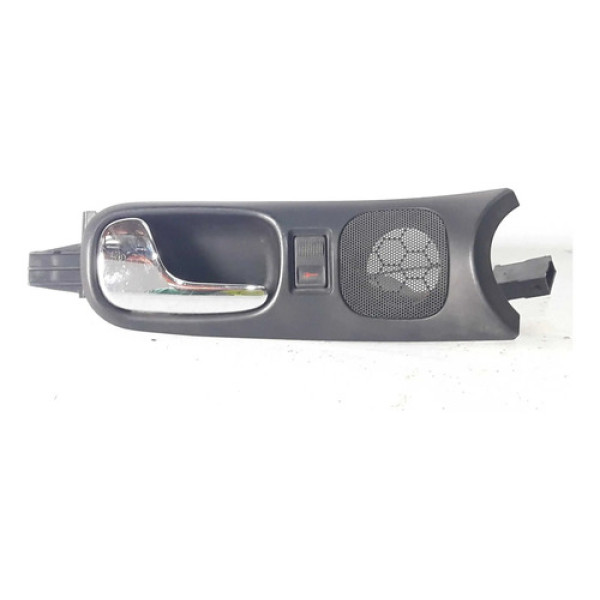 Macaneta Interna Diant Esquerda Audi A4 96/00 8d1837019  Cromada/preta Dianteira