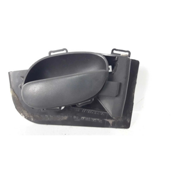 Maçaneta Int Tráseira Direita Peugeot 206 4/10 9632918877  Preto Traseira