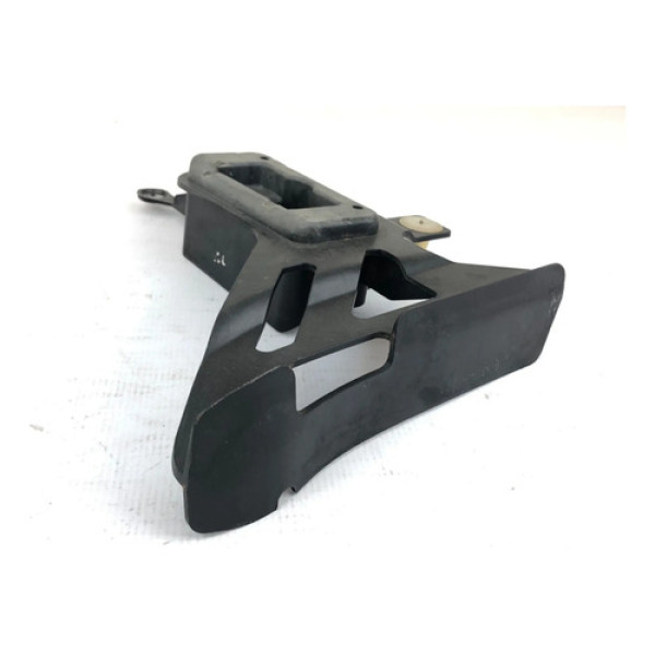 Suporte Para Choque Traseiro Direito Cayenne 2011 2014