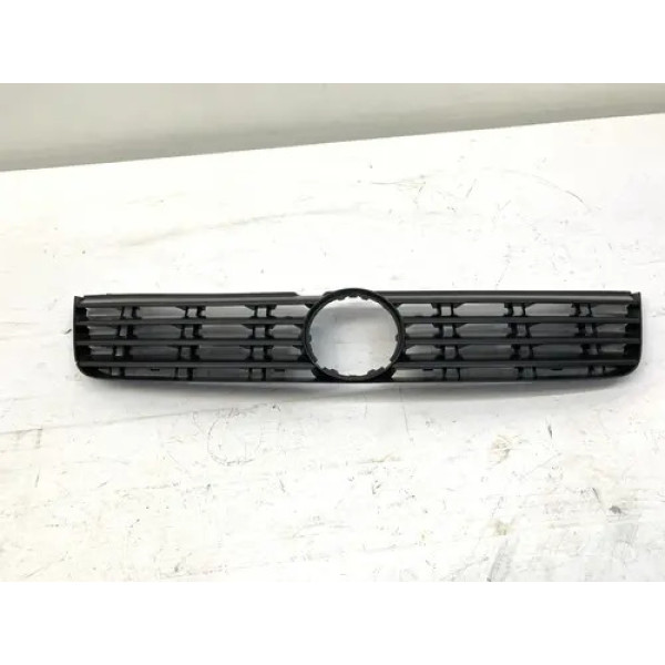 Grade Dianteira Para Choque Vw Passat 1997 2000 Detalhe Plástico