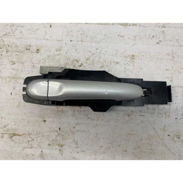 Maçaneta Externa Traseira Direita Nissan Versa 2015 2019 Prateado Traseira