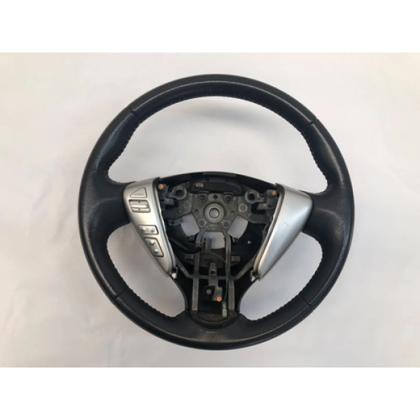 Volante Motorista Nissan Versa Sv 2015 2019 Com Comando