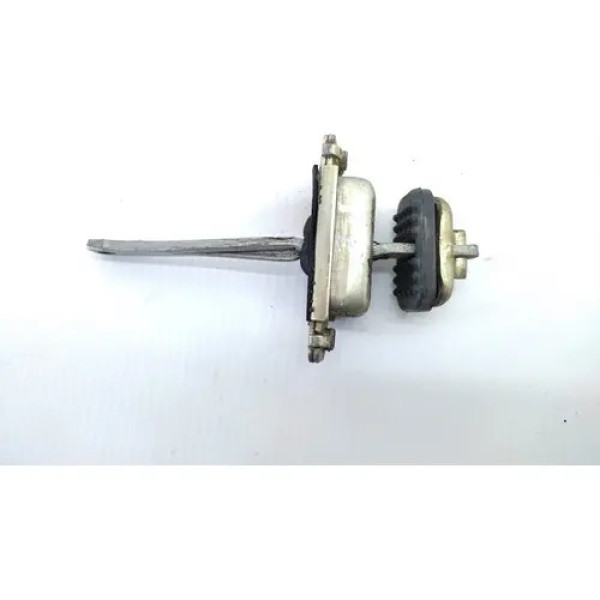 Limitador Porta Traseiro Esquerdo Freelander 1 2003 2006