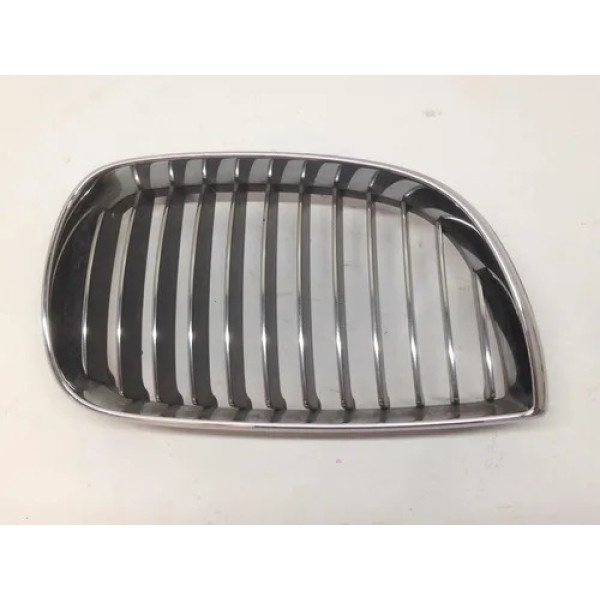 Grade Direita Para Choque Dianteiro Bmw 120i 130i 2008 2012 Cromado Brilhante