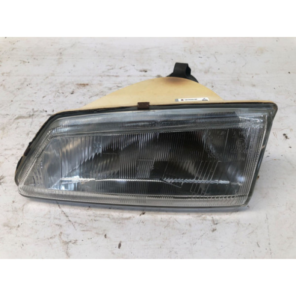 Farol Dianteiro Esquerdo Peugeot 106 1994 1996 Esquerdo/motorista
