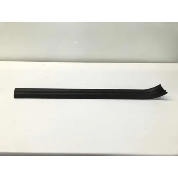 Soleira Dianteira Direita Bmw 120i 2005 2015 Preto