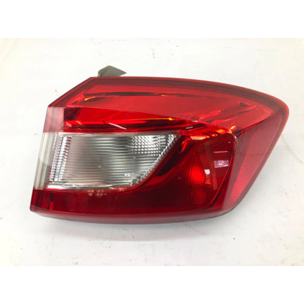 Lanterna Direita Gm Cruze 2016 2018 Sedan Direito/passageiro Vermelho