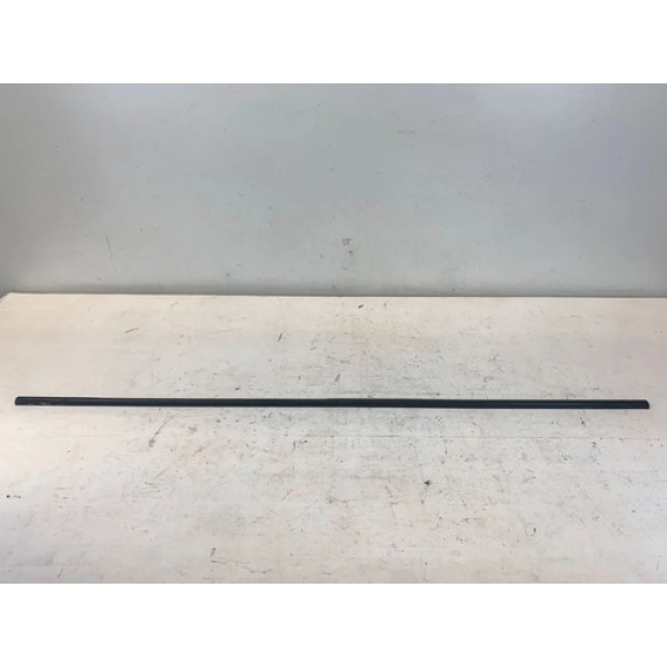 Friso Inferior Esquerdo Carroceria Ford Escort 1997 2003 Preto