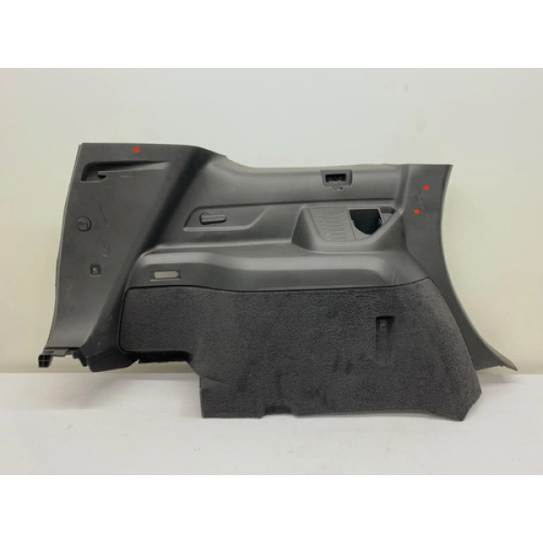 Forro Esquerdo Porta Malas Jeep Commander 2021 2025 Detalhe