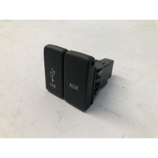 Tomada Entrada Auxiliar Usb Honda City 2018 2020 M60905 Branco