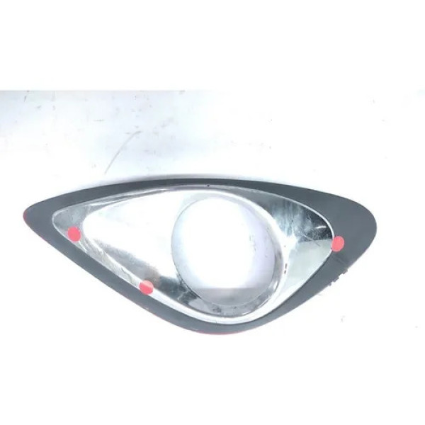 Moldura Farol Milha Esquerdo Nissan March 2015 2016 Detalhe Prata Esquerdo
