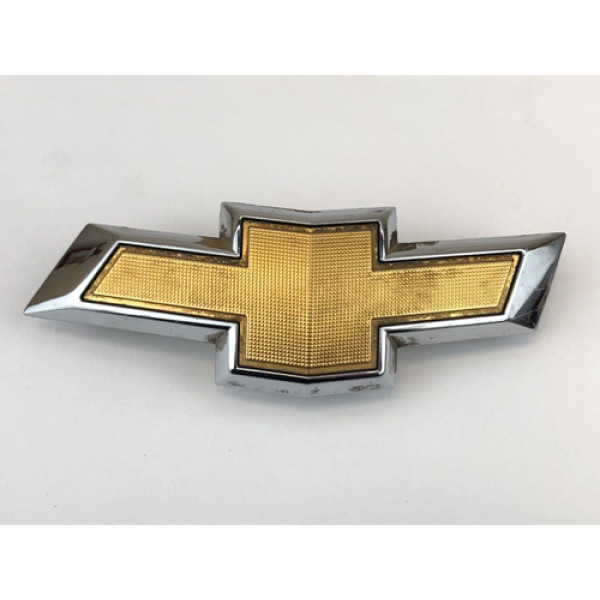 Emblema Gravata Chevrolet Cruze 2016 2018 Dourado