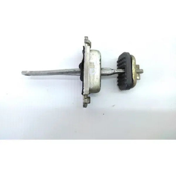 Limitador Porta Traseiro Direito Freelander 1 2003 2006