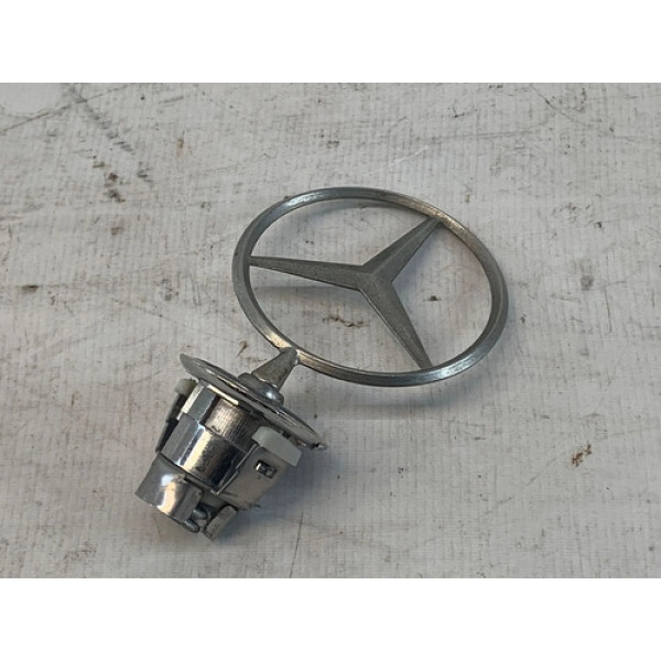 Emblema Capo Mercedes C180 2011 2012 Prateado