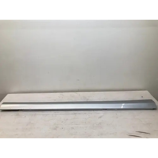 Spoiler Lateral Direito Mercedes C180 2011 2012 Detalhe Prateado
