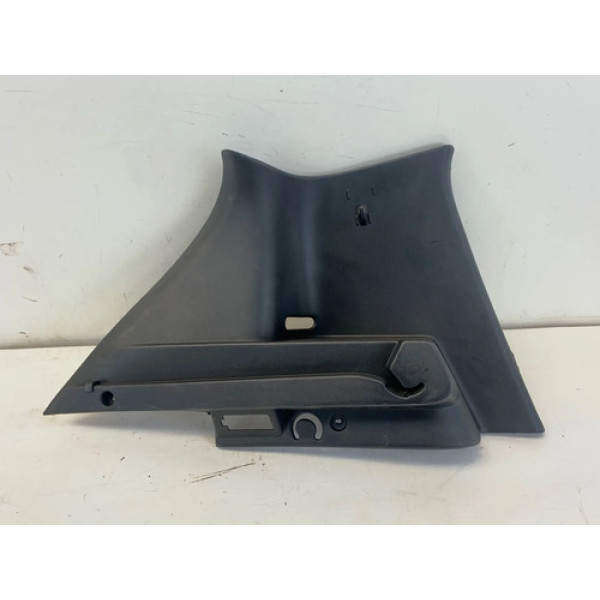 Suporte Esquerdo Tampão Bagagito Sandero 2014 2019 769359497 Preto