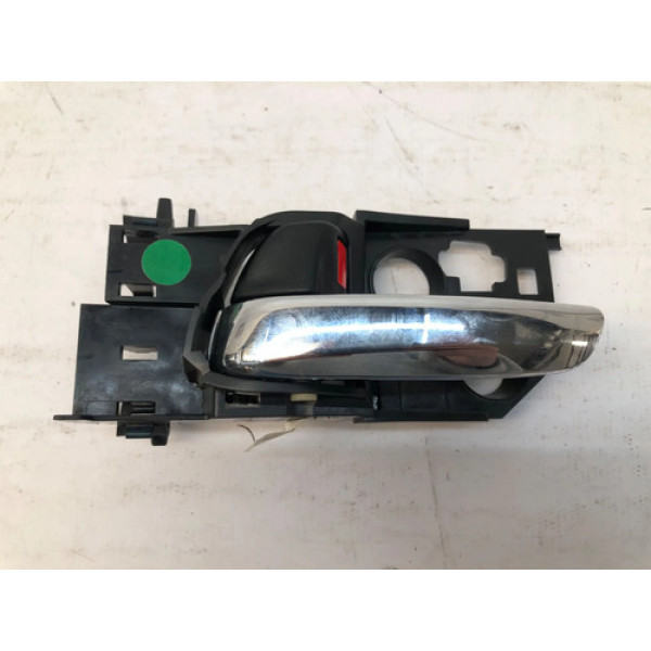 Maçaneta Interna Dianteira Esquerda Honda Hrv 2018 2021 Prata Dianteira