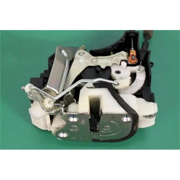 Fechadura Porta Dianteira Direita Mitsubishi L200 Triton 200
